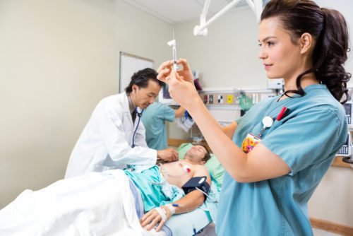 What To Expect: ER Nurse Vs ICU Nurse | Host Healthcare